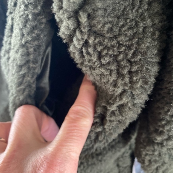 Lucky Moss Sherpa Shacket - Picture 5 of 14